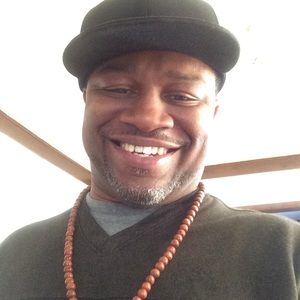 Meet your Posher, Issac